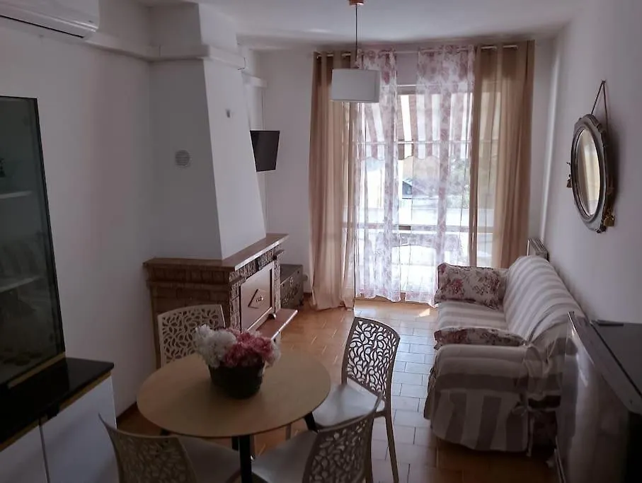 500Mt Dal Mare Dalla Cate' Massa  Apartment Massa (Tuscany)